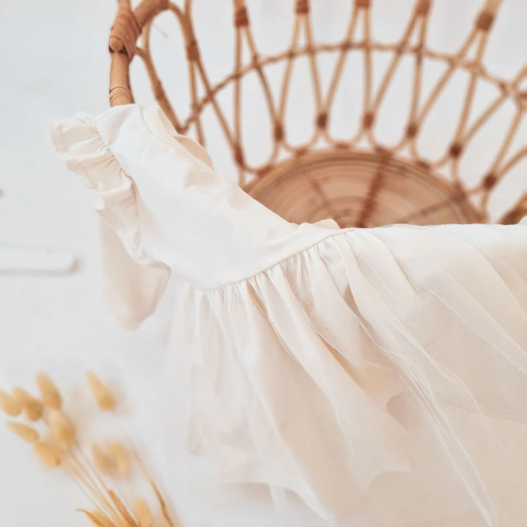 Obleka za deklico z volančki