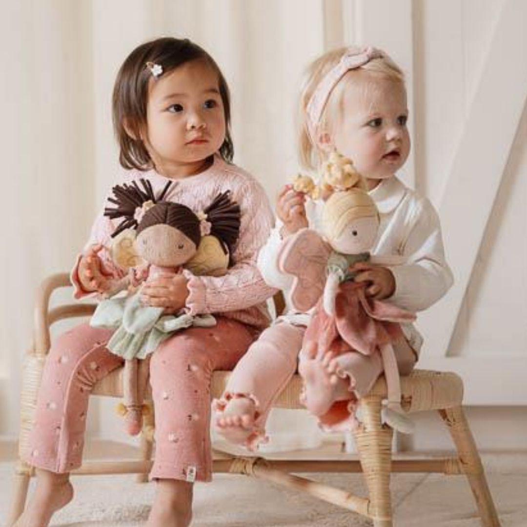 LITTLE DUTCH vila Mila z imenom