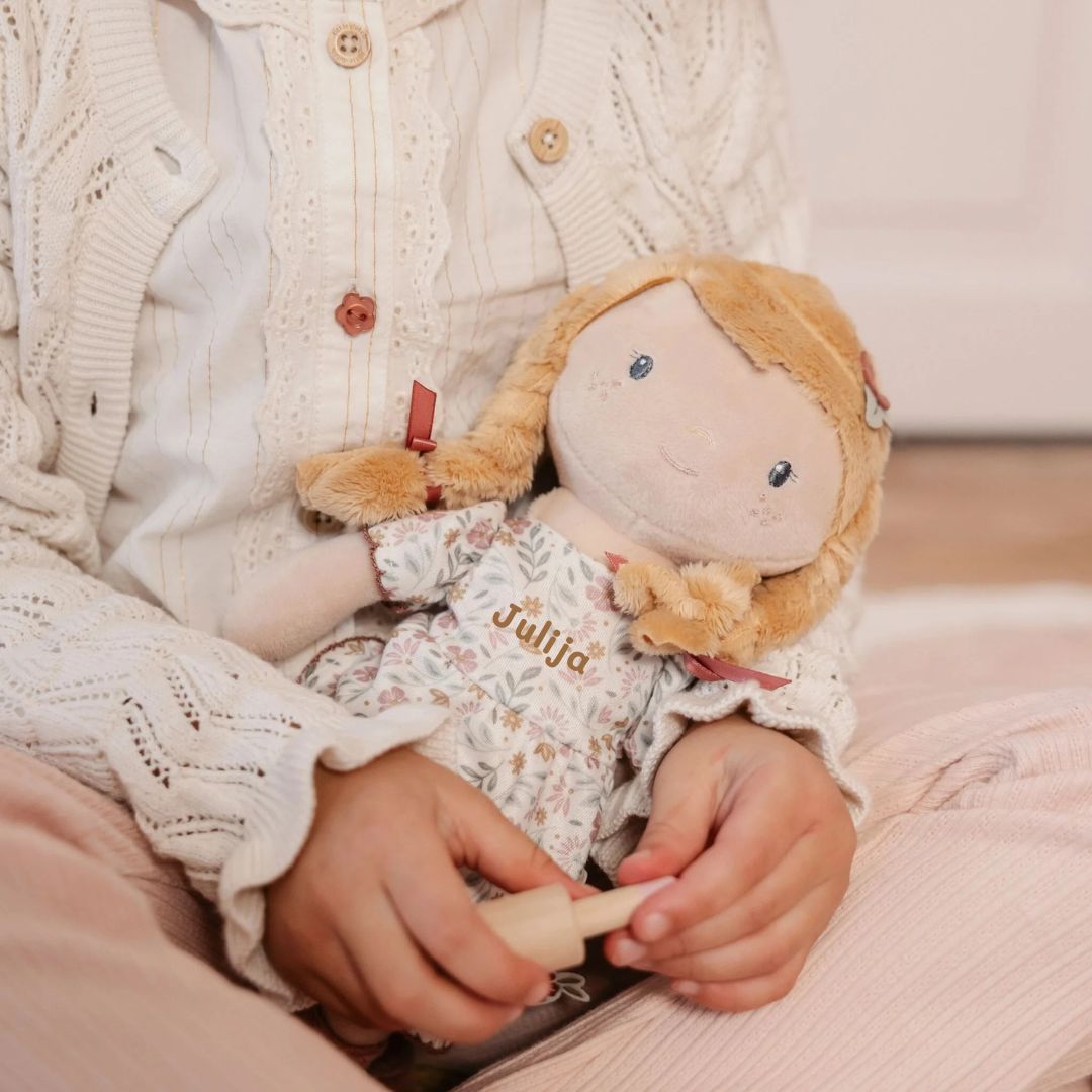 Little Dutch punčka Julia z imenom deklice