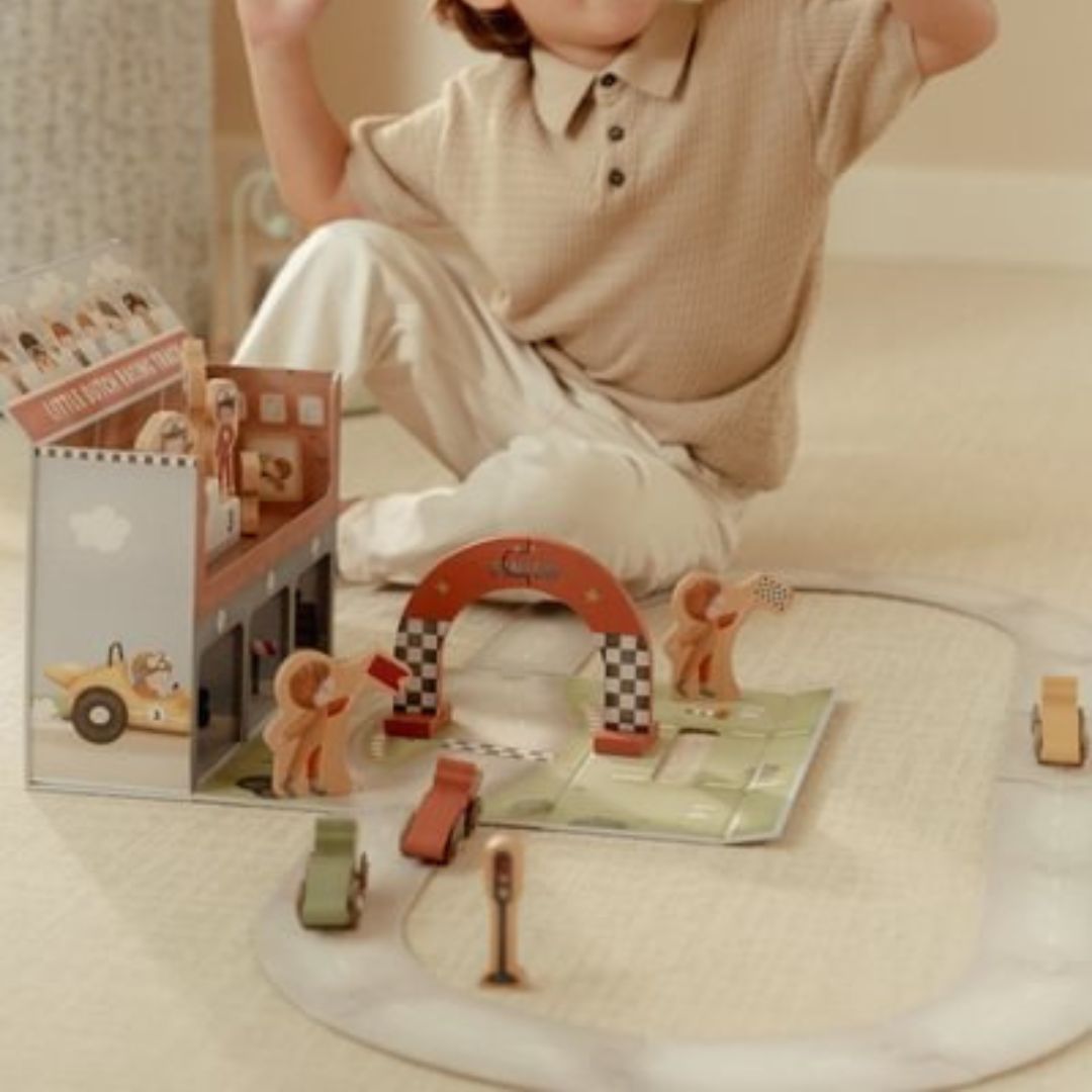 Little Dutch lesena igrača dirkalna steza